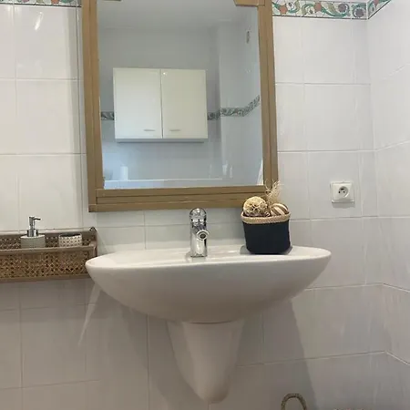 Lumio, 8 Couchages, Piscine,vue Mer. Villa
